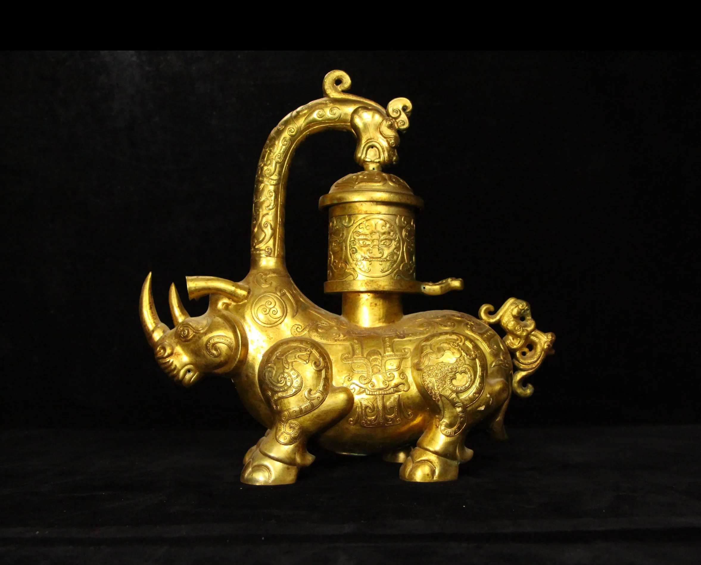 

LAOJUNLU Bronze Gilt Hand-Engraved Ox Lantern Ornaments Chinese Traditional Style Antiques Fine Art Gifts Crafts