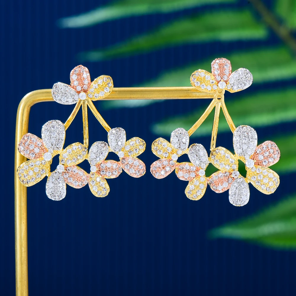 

Siscathy Elegant Trend Earrings For Women Luxury Zircon Flower Crystal Piercing Earring Celebration Party Prom Daily Jewelry