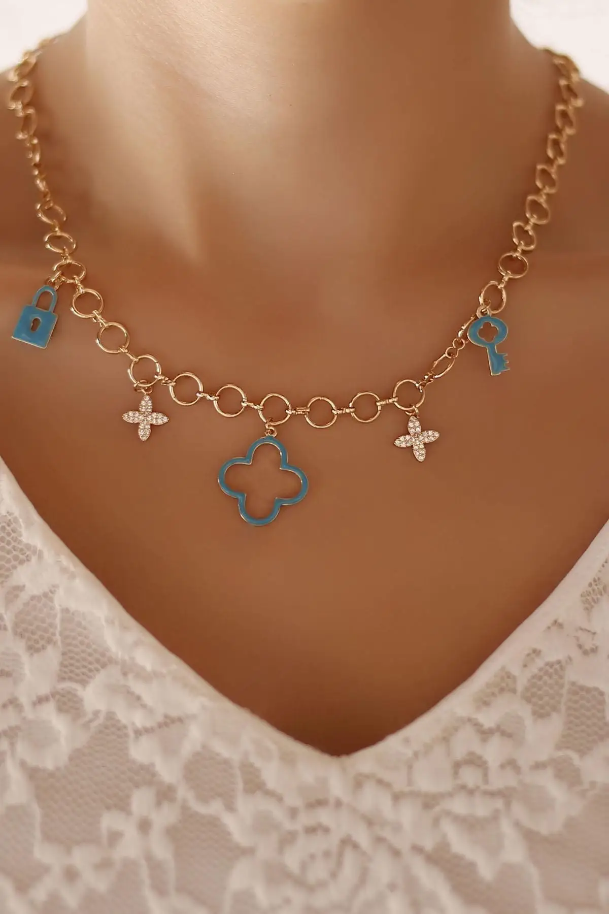 

Женское модное ожерелье с изображением клевера