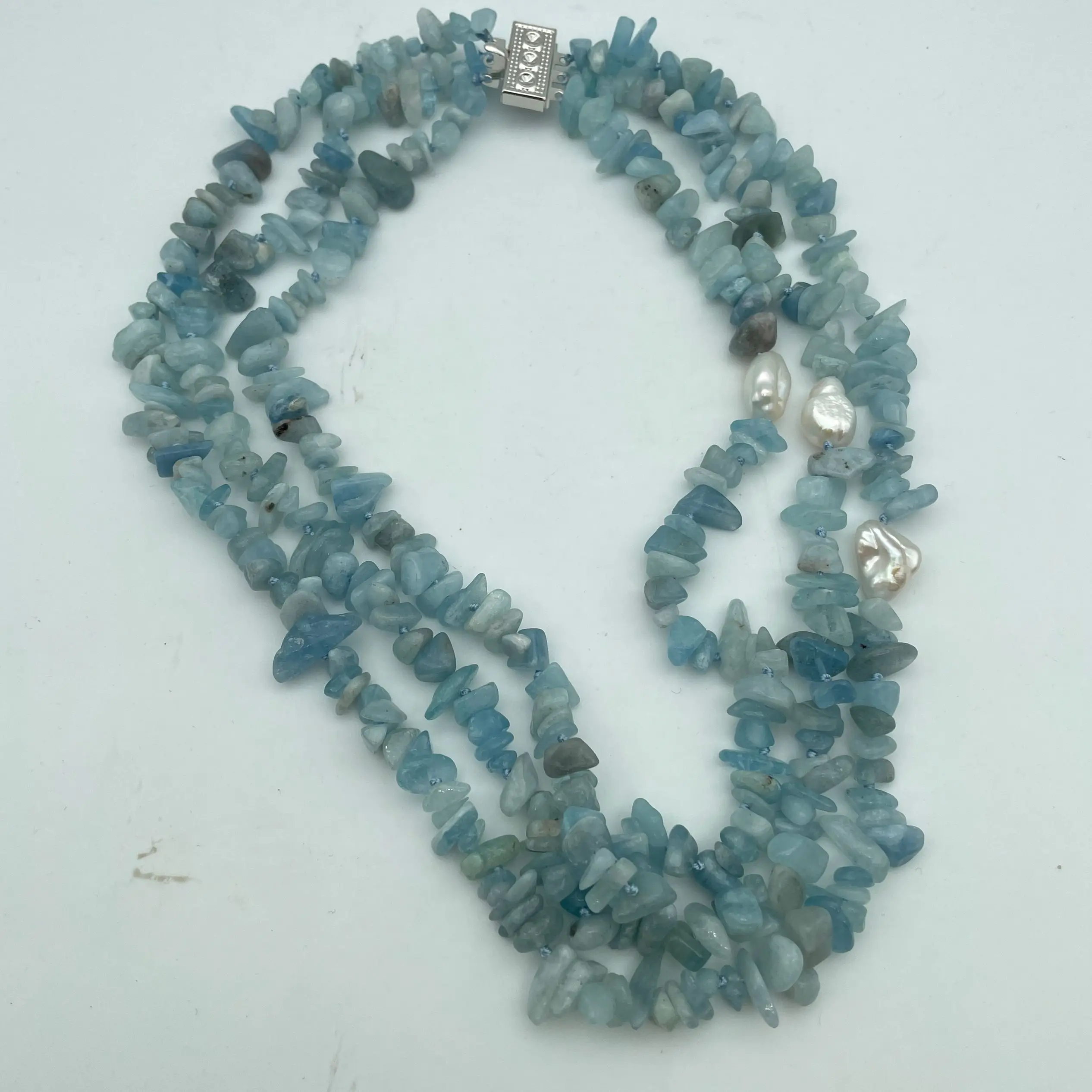 

3strds natural green & Nucleated Pearl necklace