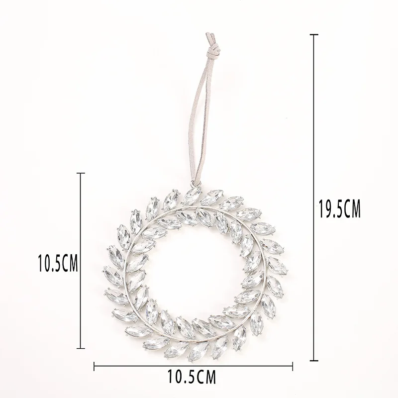 

Рождественская снежинка из акрила