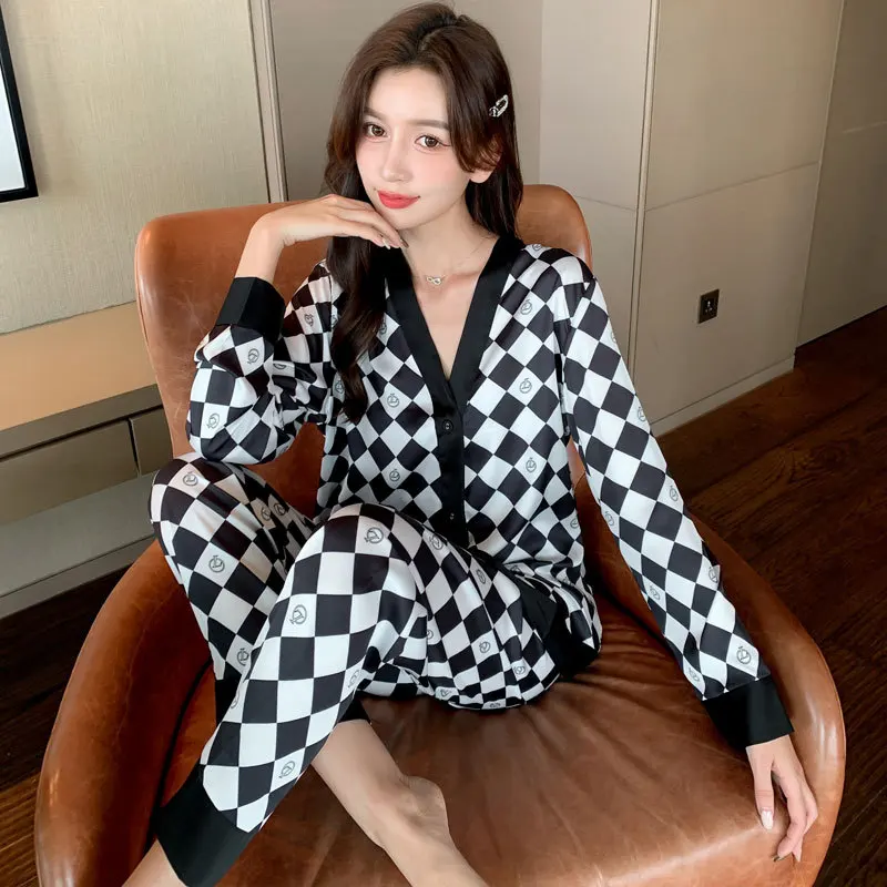 Spring and Summer New Ice Silk Pajamas Female Retro Sexy Fashion Ice and Snow Silk Home Service Cardigan Suit