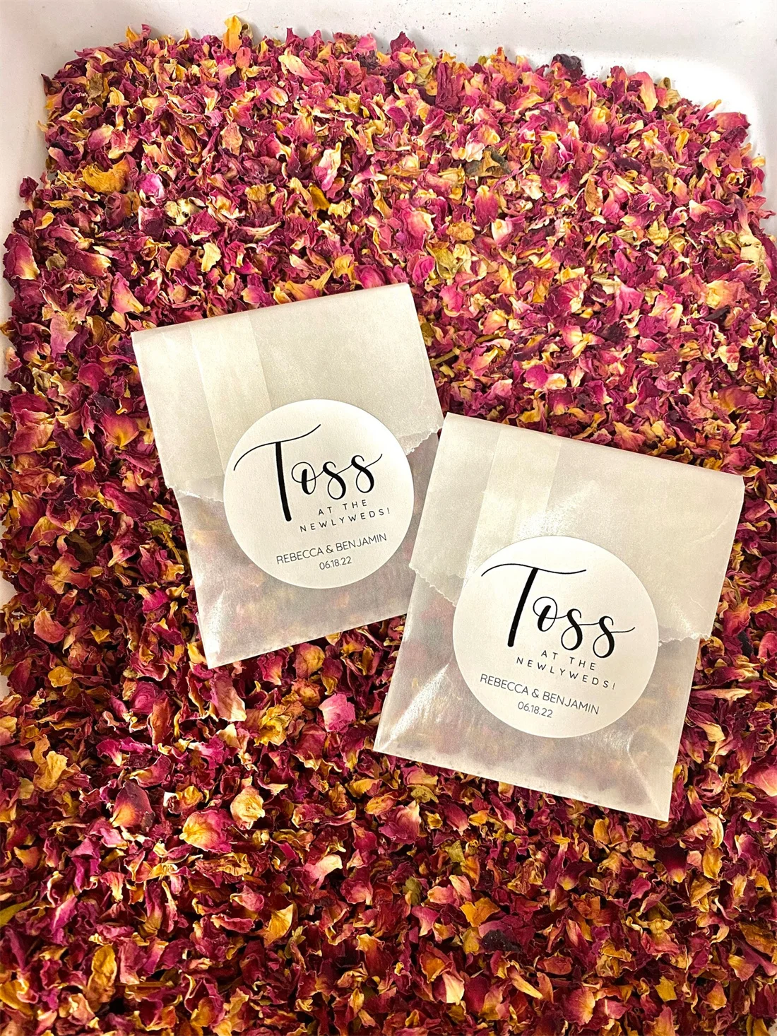

25pcs DRIED ROSE CONFETTI filled toss some love Wedding Toss Me Petal Confetti Cones Bags