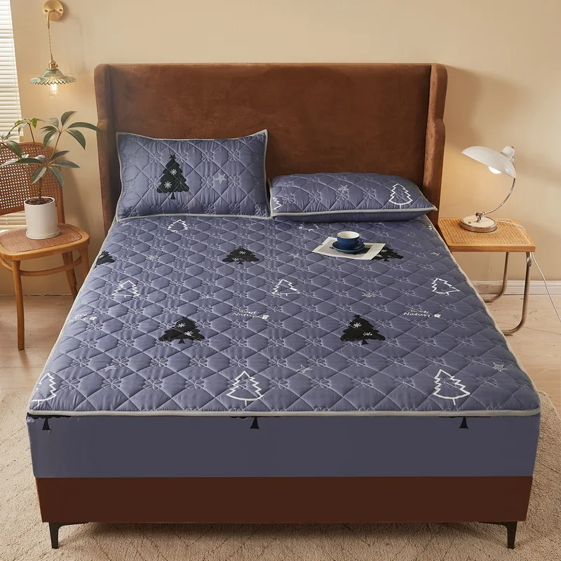 Утолщенная стеганая супер мягкая простыня с мультяшным принтом без наволочки