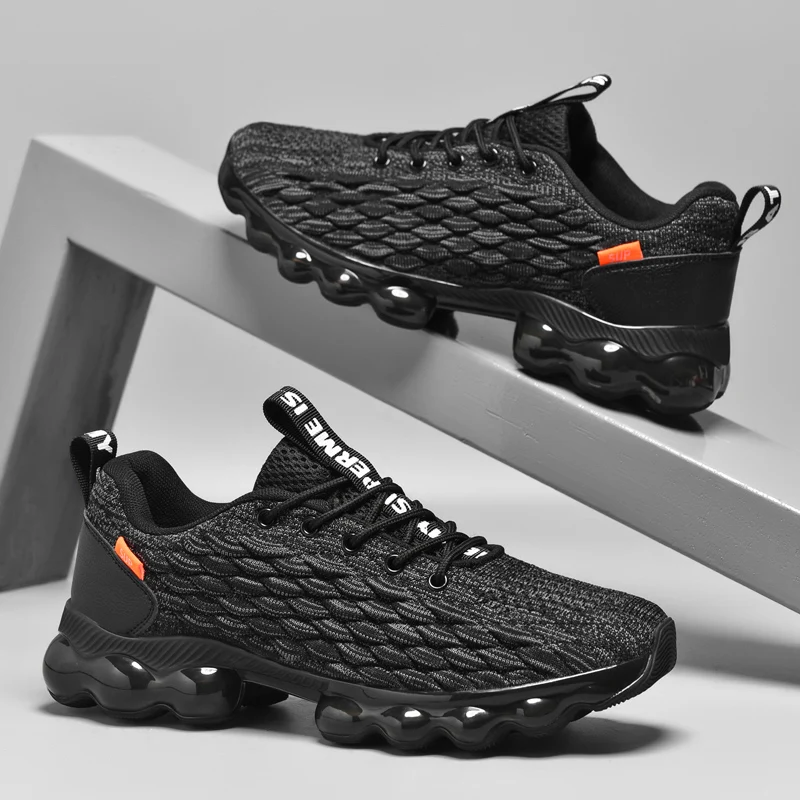 

Luxury Trendy Trainers Sports Shoes Men Running Sneakers White Red Man Sport Runway Large Size 39-46 Running Man Athletic Shoes