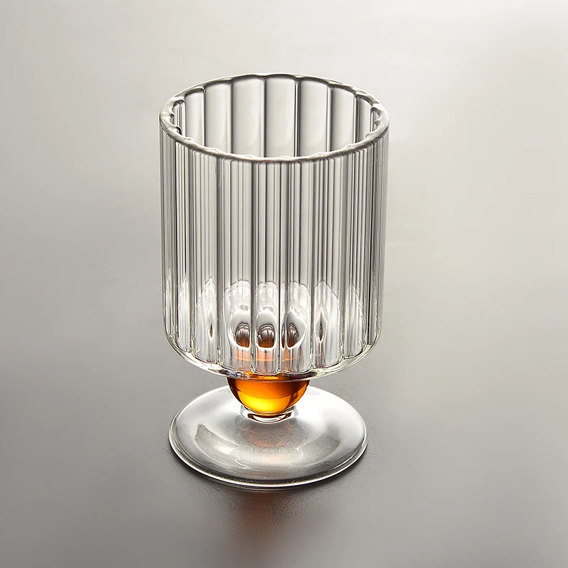 

Винтажный стеклянный бокал для вина 200 мл