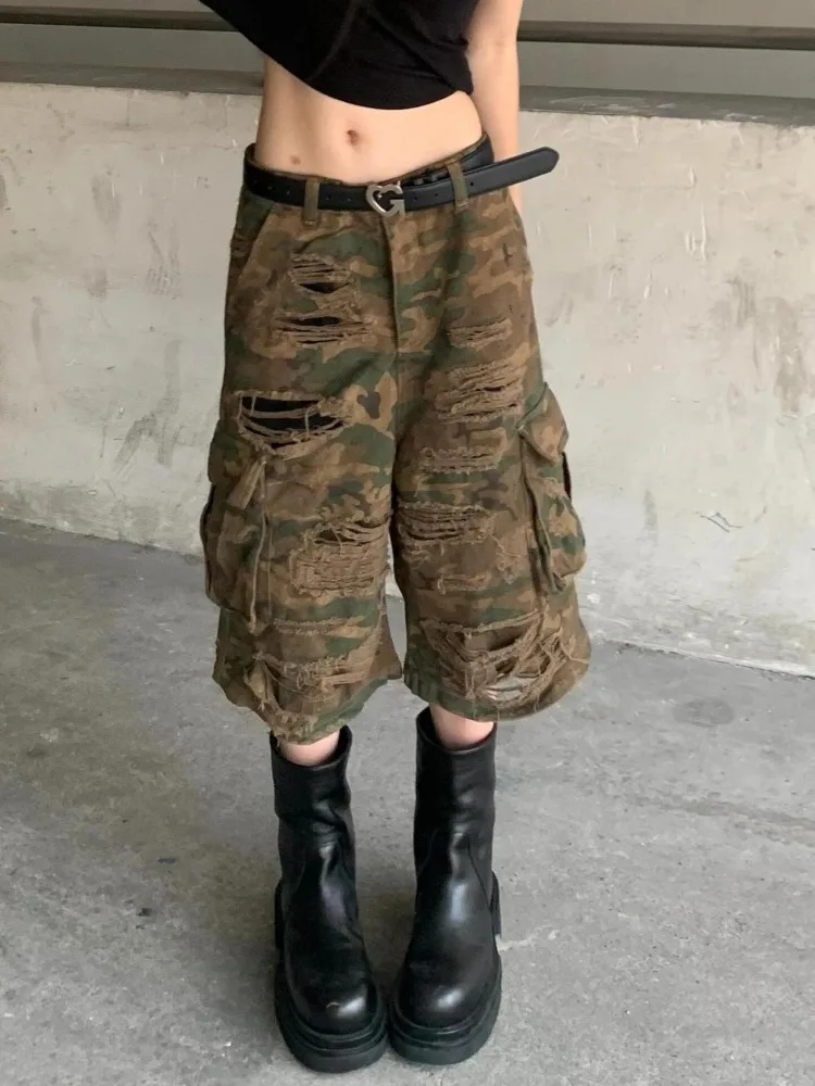 Женские камуфляжные шорты с высокой талией