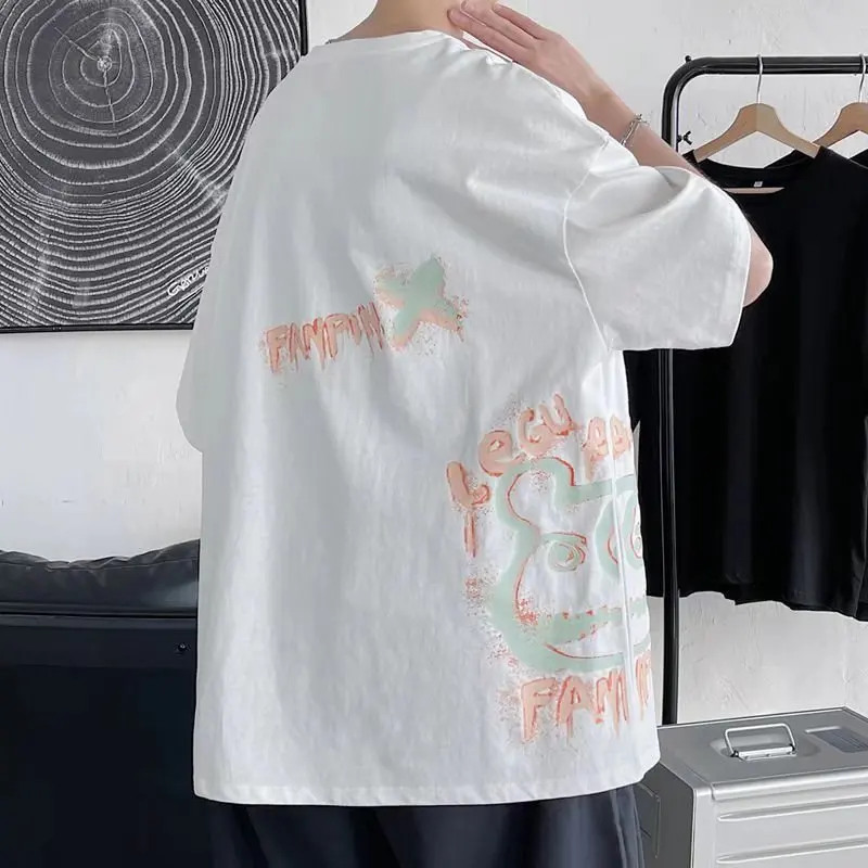 

2022 graffiti short-sleeved T-shirt Men's summer tide brand loose casual T-shirt ins personality fried street T-shirt