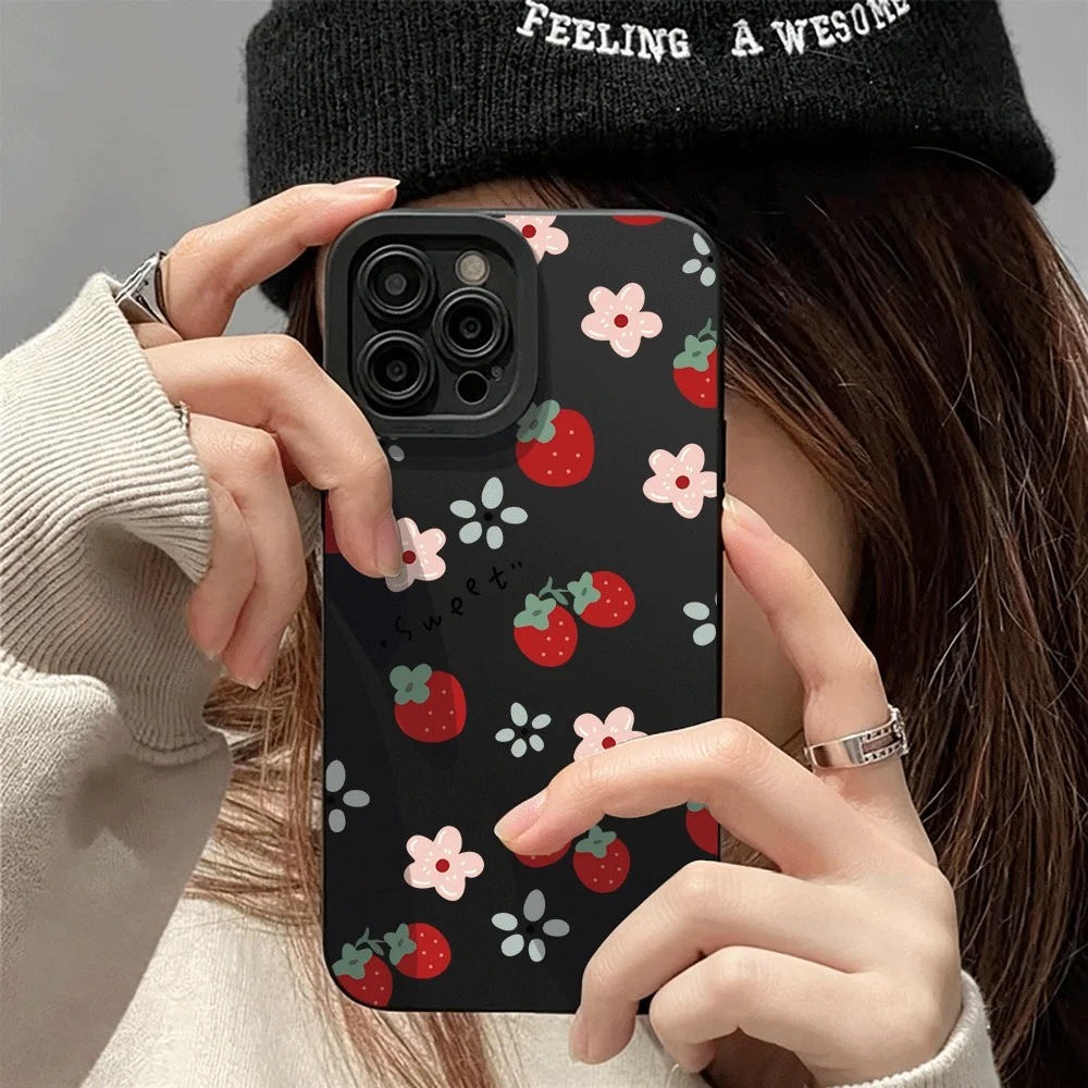 Фото Чехол с узором клубничных бутонов для iPhone 17, 16, 15, 14, 13, 12, 11 Pro Max, 16, 15, 14 Plus, 17 Air, 16, 17 E, XR, XS – противоударный бампер-чехол №4