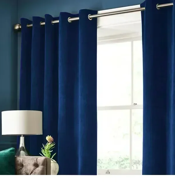 

Бархатные шторы королевского синего цвета Cortinas