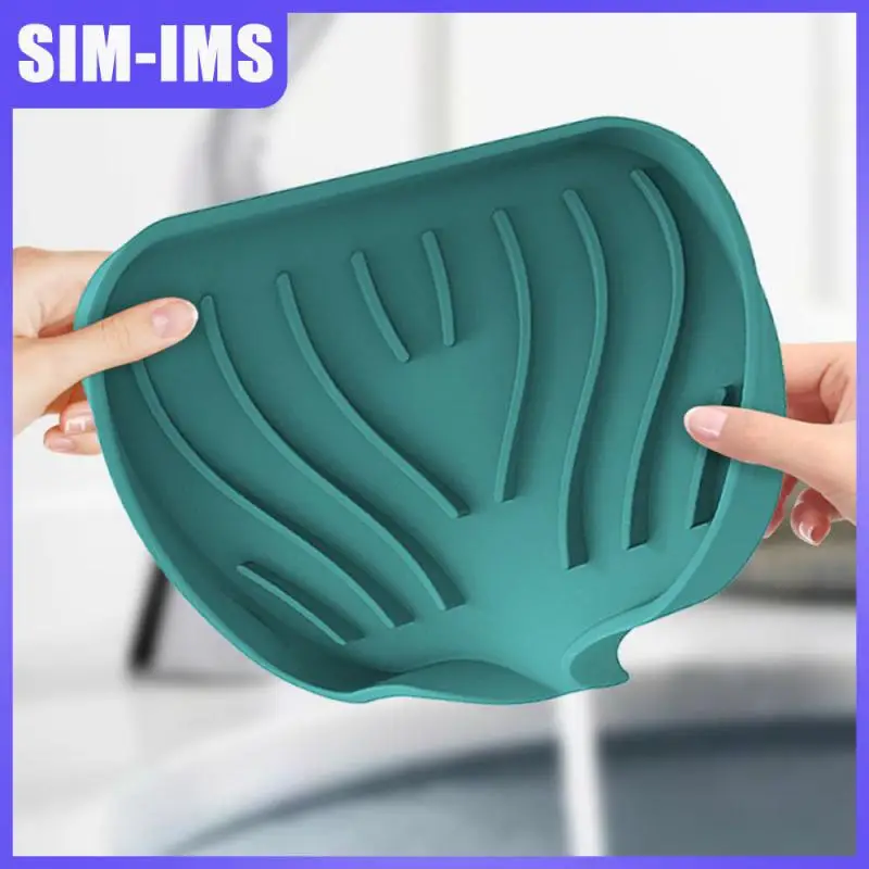 

Soft Soap Container Bends Freely Soaps Dish Holder Diversion Port Design Leachable Drain Soap Dish Faucet Mat Easy Clean