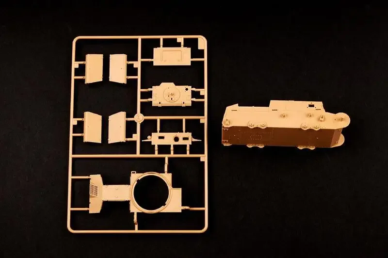 Trumpeter МОДЕЛЬ 1/35 01577 Немецкий комплект пластиковых моделей PzKpfw 38(t) Ausf.E/F