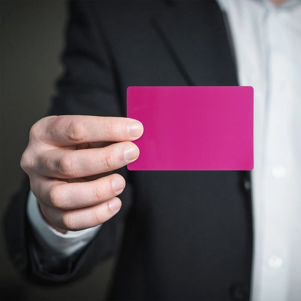 

100 шт., карточки с выгравированным именем