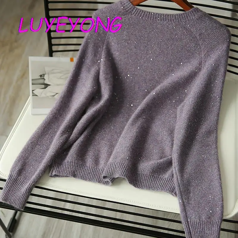 Женский пуловер с круглым вырезом сияющий однотонный фиолетового цвета длинными