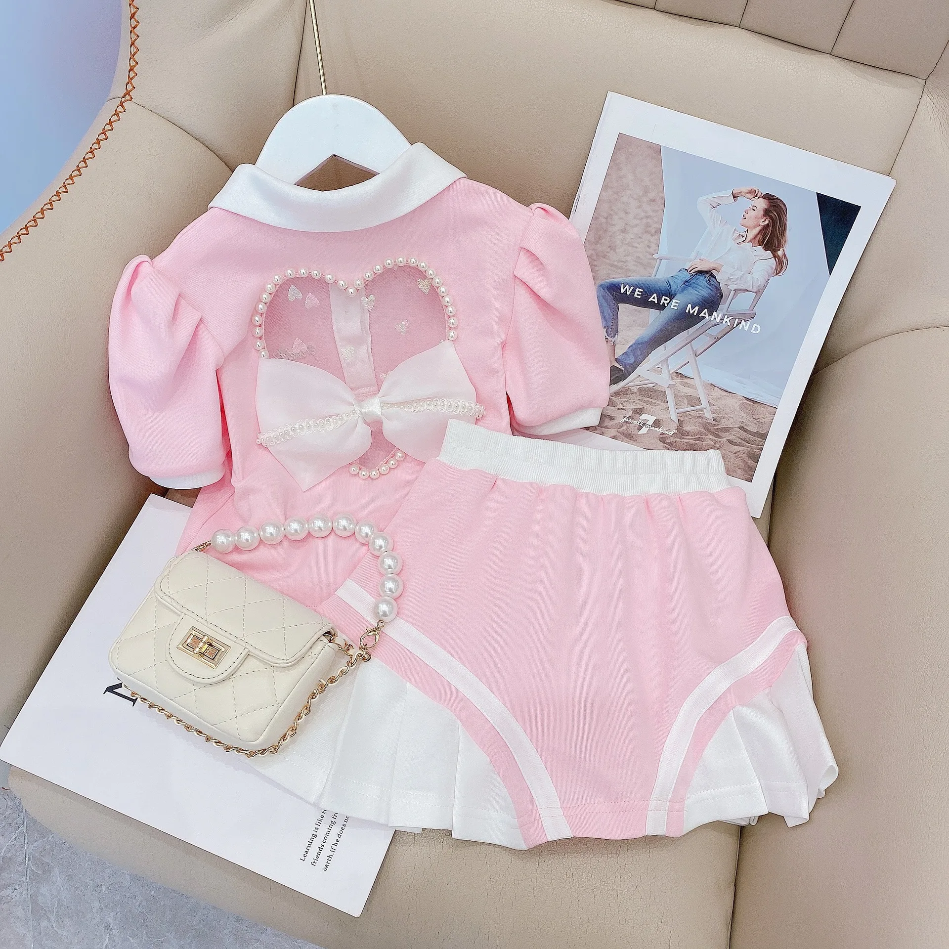 

Elegant Girls' Suit 2022 Summer New Children's Shirts Short-sleeved Bow Pearl Love Tops Shorts Suit Children's Clothing