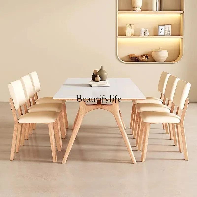 Цельная деревянная стена для маленькой квартиры Современные Простые дужки из