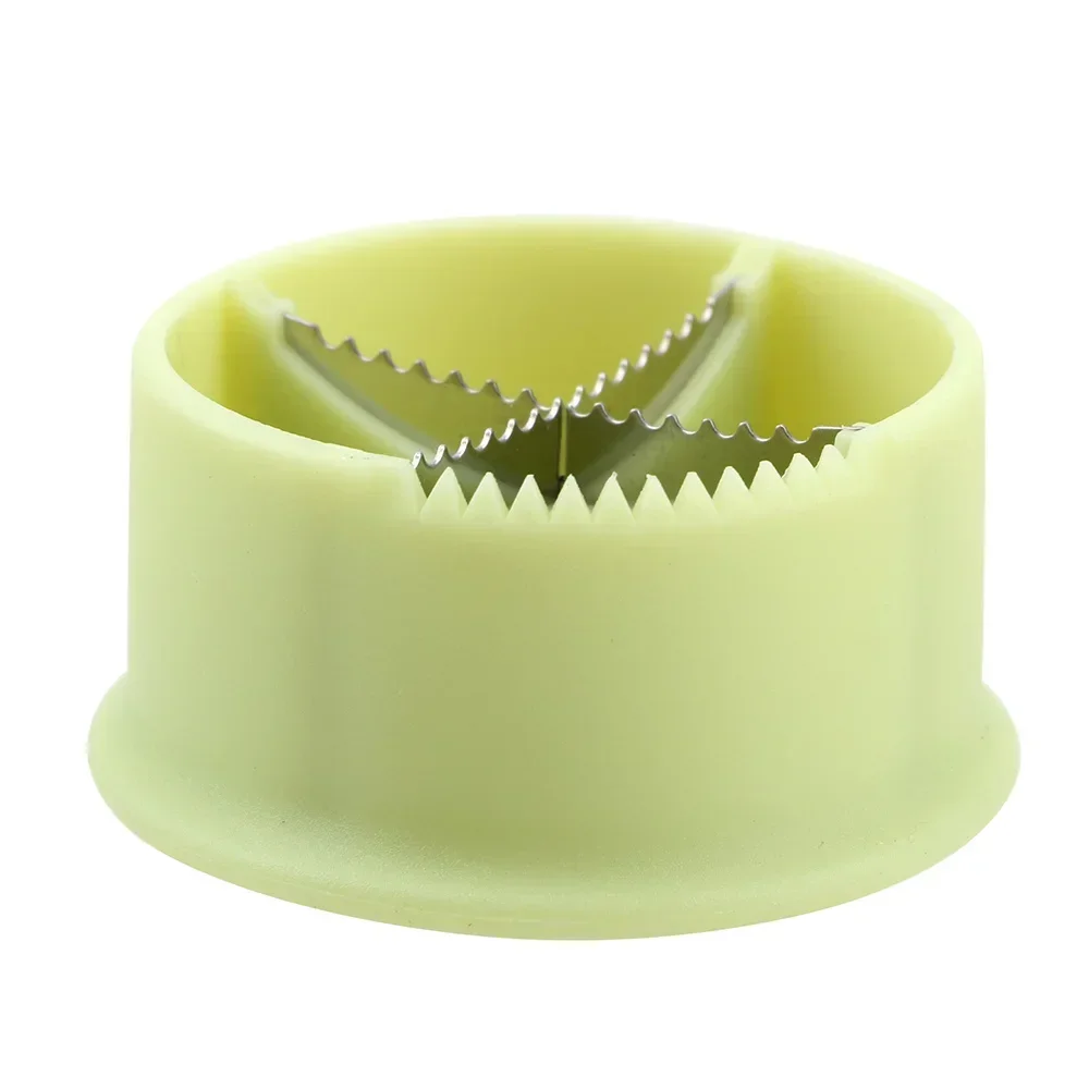 

Открывалка для каштанов зеленый