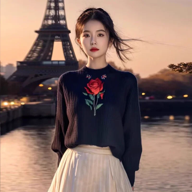 Винтажный свитер с вышивкой черной розы женский осенне-зимний 2024 новый вязаный