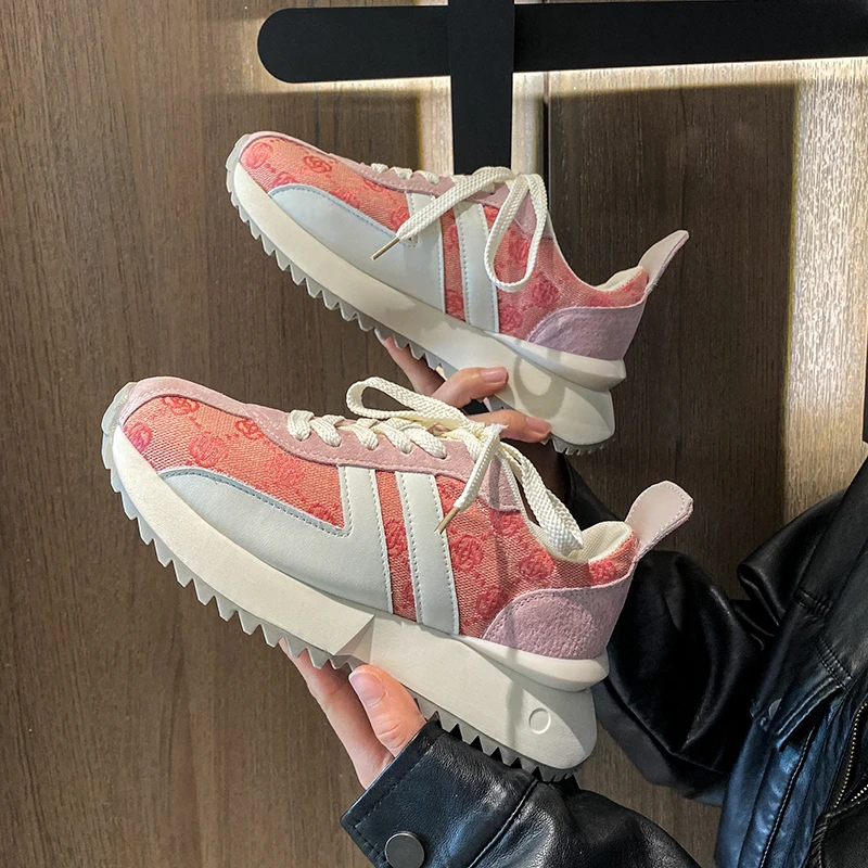 Women's Sneakers Fashion Lightweight Leisure Tennis Shoes Flower Design Luxury Shoes Breathable Comfort Platform Shoes