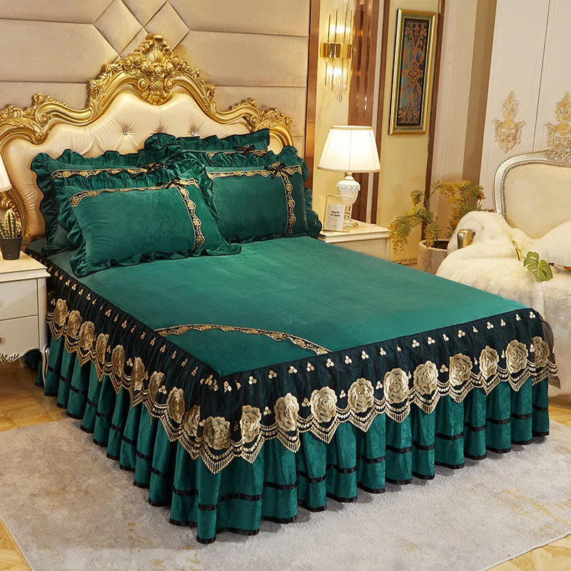 

Luxury Bed Skirt Crystal Velvet Double Bedspread Lace Bed Linen Embroidery Bedcover Bedding Set Queen King Size Bed Decoration