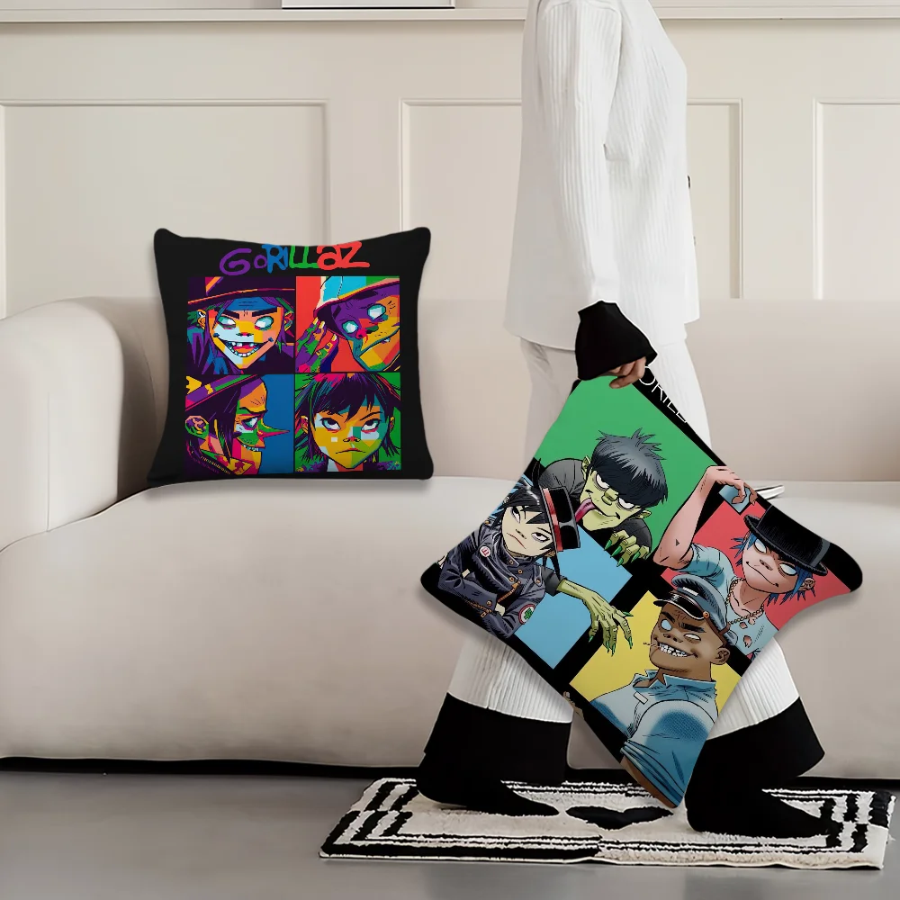 Подушка G-Gorillaz 30x30 см