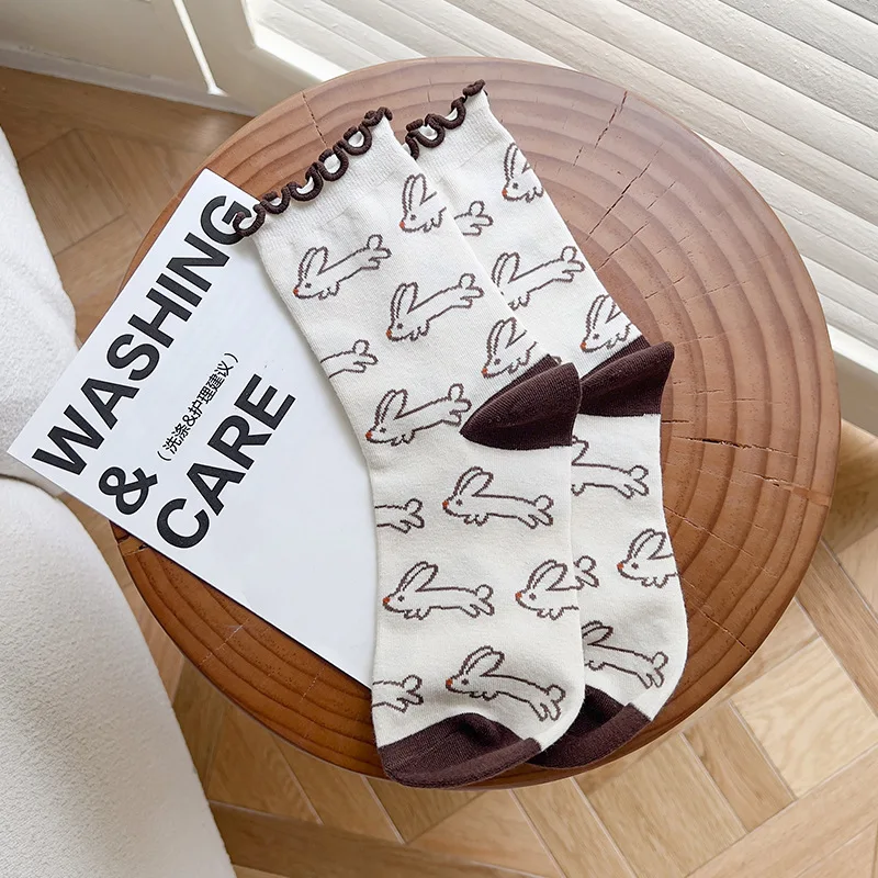 5 PCS Fashion Retro Cartoon Rabbit Plaid Cotton Socks Set for Women Harajuku Black White Flower Mid-Tube Casual Vintage Socks