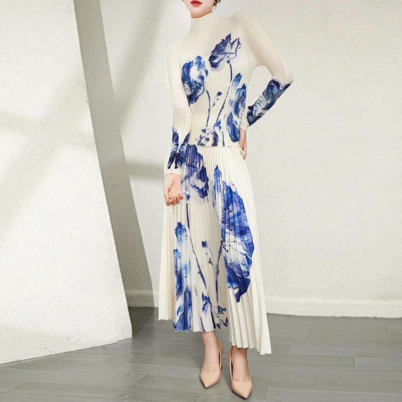 

Женский осенний комплект одежды Miyake, новая модель 2023 года, Модный Топ с длинным рукавом и высоким воротником и юбка с высокой талией, комплект из двух предметов