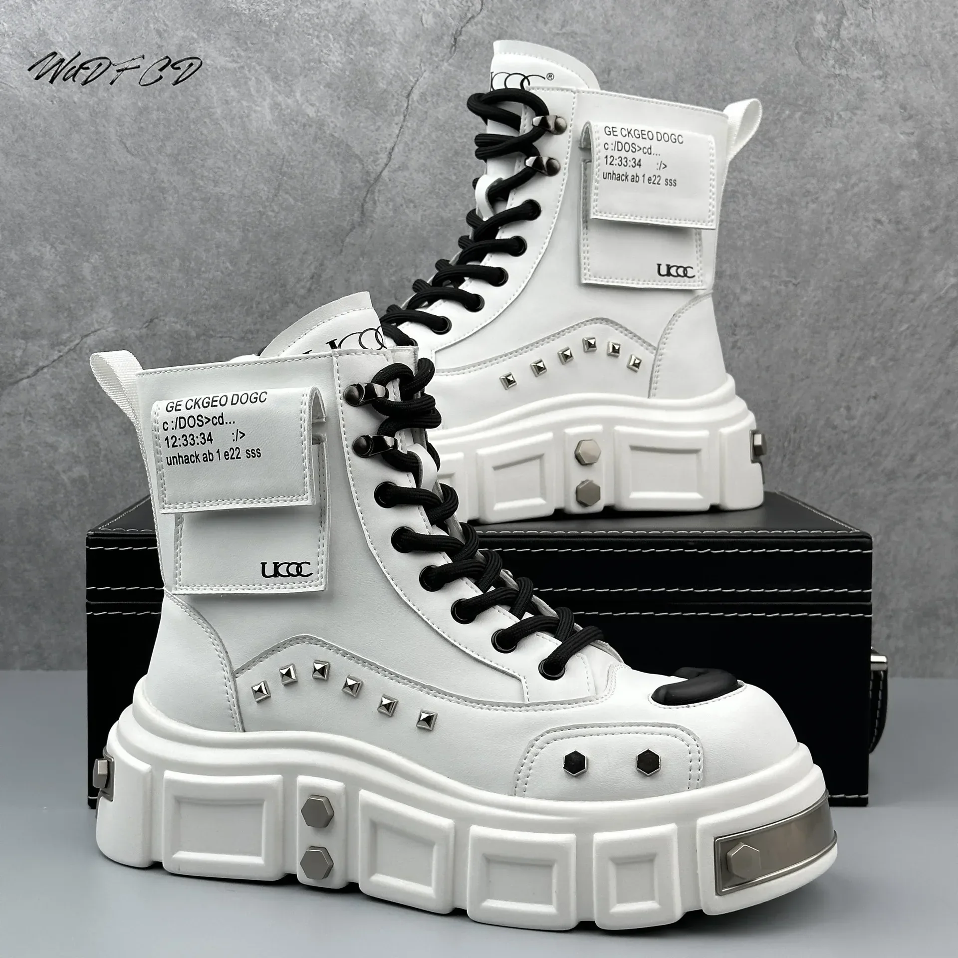 High/Low Top Sneaker Men Designer Rivet White Board Shoes Fashion Casual Leather Breathable Height Increased Flat Platform