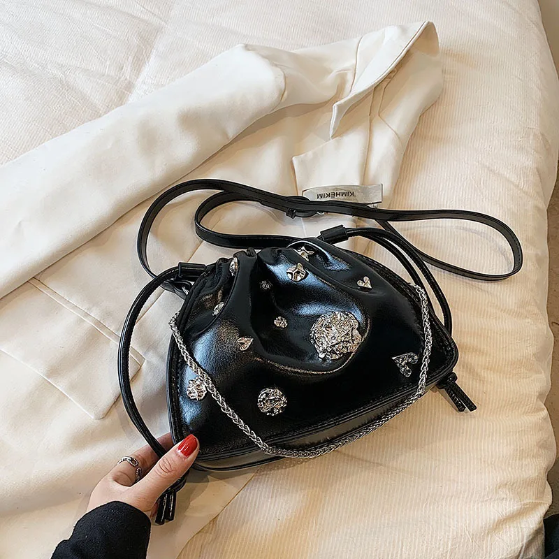 

Luxury Designer Women's One Shoulder Messenger Bag 2023 New High Quality Leather Drawstring Handbag Fashion Bucket Bag For Women