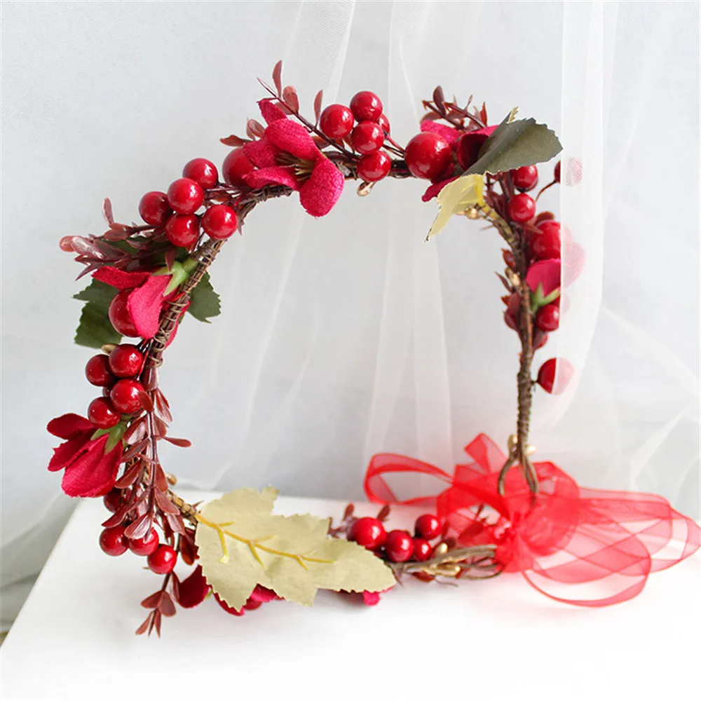 

New Christmas Wreath Bridal Headwear Big Red Festive Simulation Berry Hair Accessories Festival Dance Wedding Accessories