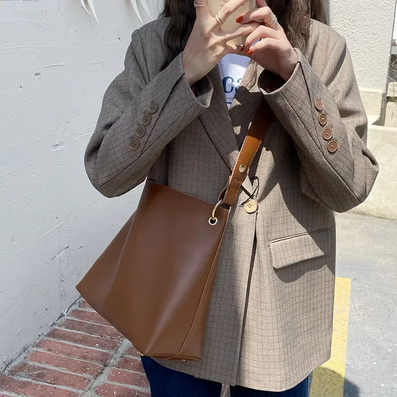 

Дизайнерские сумки через плечо HBP TD