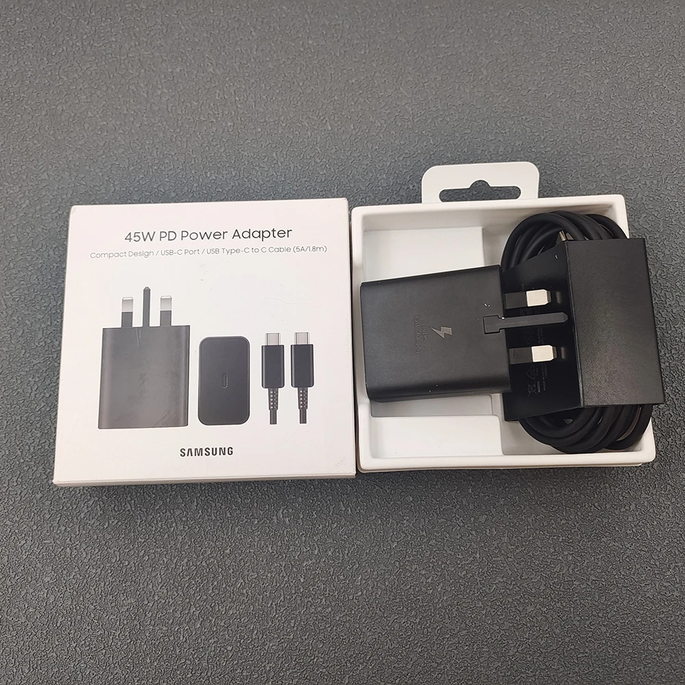 

PD 45W Super Fast Charger UK Plug Quick Charging Adapter USB C To Type C Cable For Samsung Galaxy Z Flip 4 5 S22 S23 Ultra A52