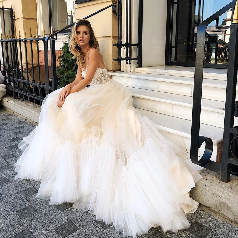 

Xijun Tulle Evening Dresses Lace Appliques V-Neck Spaghetti Strap Sleeveless A-Line Pleat Ruched Prom Dress Wedding Party Gowns