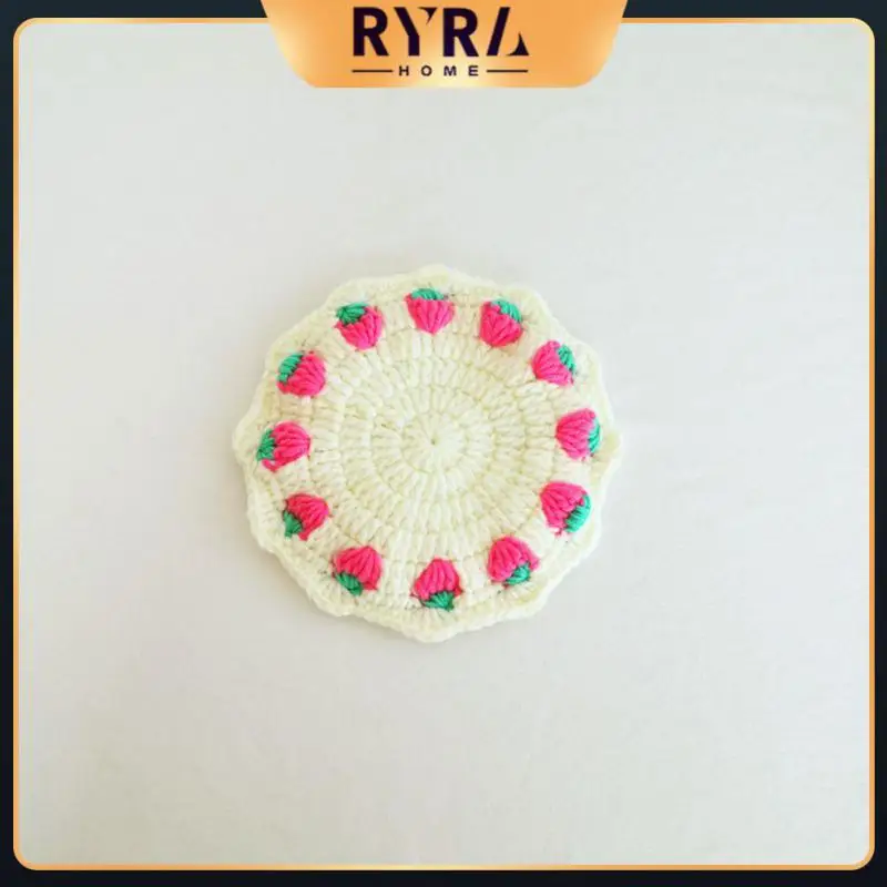 

Insulation Placemat Lovely Strawberry Durable Cup Bowl Mat Non-slip Round Hand-woven Table Pad Kitchen Accessories Nordic Style
