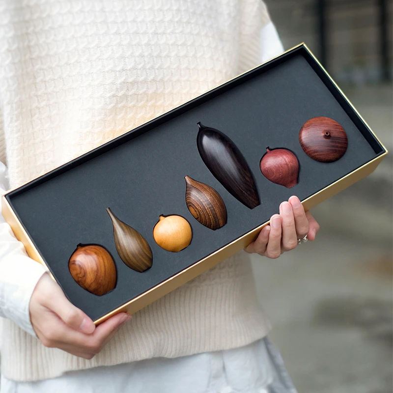 

Wooden Small Vase 2022 New Year Gift Box Famous Wood Collection Seven-Star High Photo Version