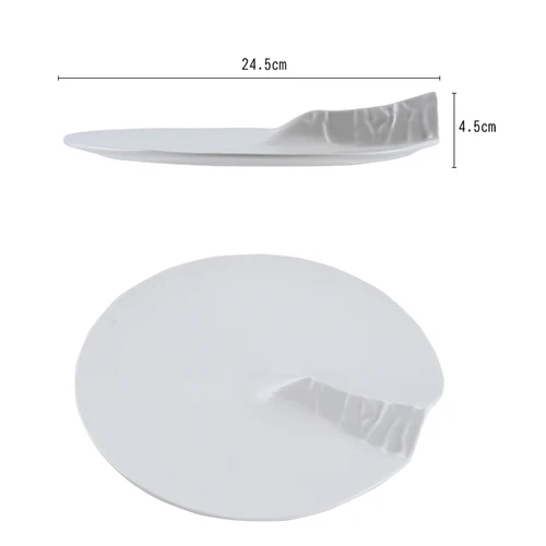 

Белая керамическая тарелка