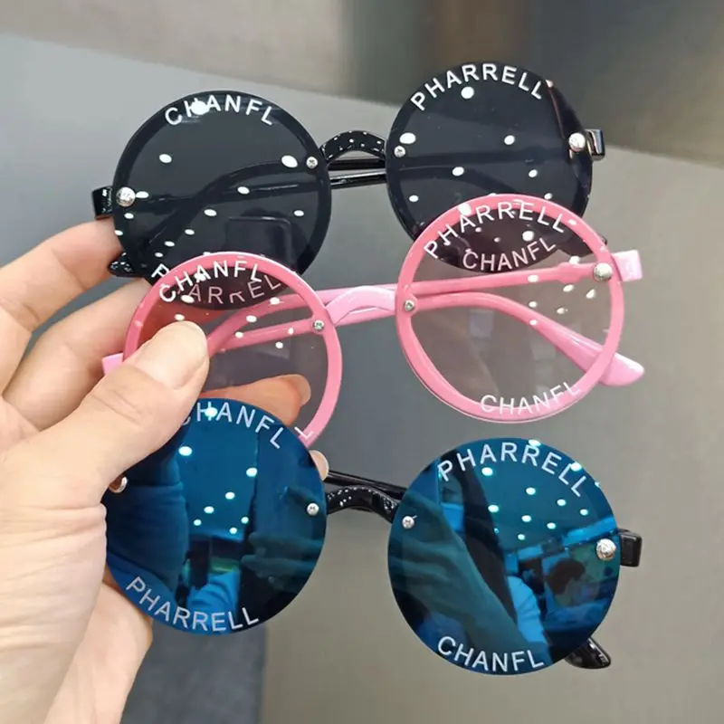 

Солнцезащитные очки с круглыми буквами UV400 для мальчиков и девочек, милые поляризационные аксессуары для защиты глаз, без оправы, 2022