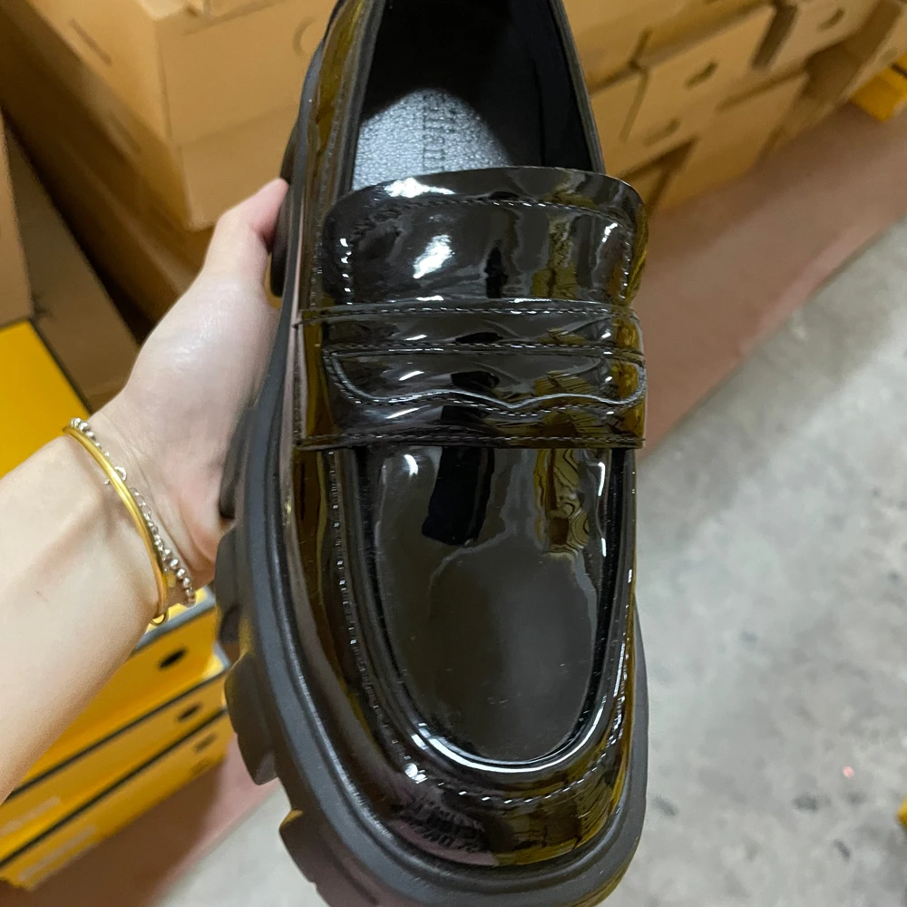 

Women's shoes 2022 spring and autumn British style punk platform shoes slip-on loafers fashion small leather shoes women