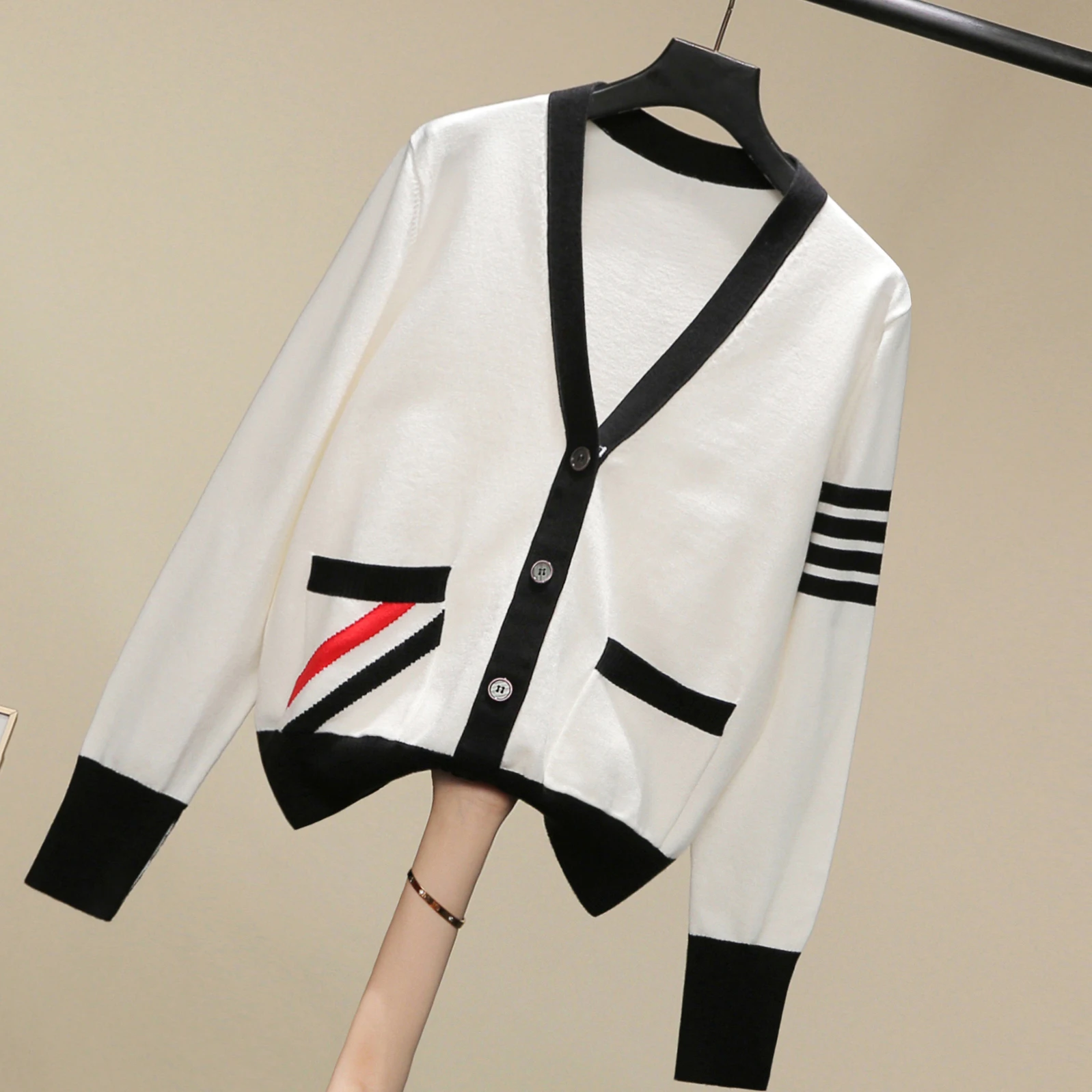 

TB knitted cardigan men's and women's autumn and winter college style oblique strip long-sleeved V-neck sweater couple jacket