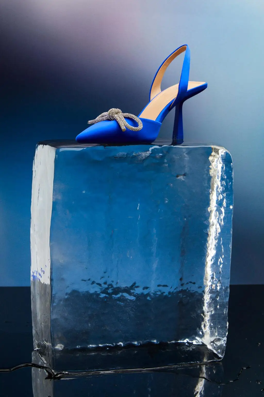 Босоножки женские на высоком каблуке пикантные сандалии с бантом яркие