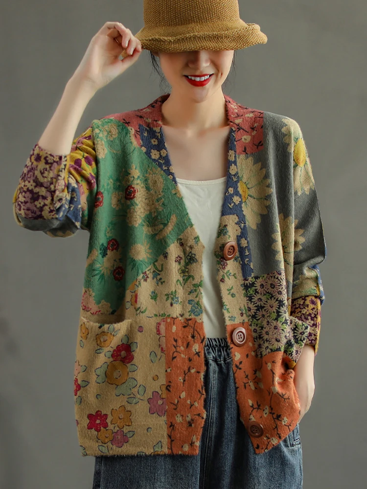 Женский кардиган с v-образным вырезом и цветочным принтом
