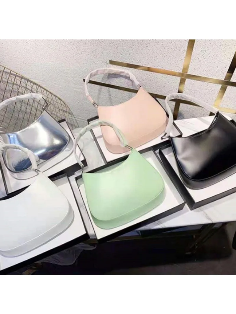 

2023 new women's handbag in the classic underarm bag bright leather retro shoulder shopping bags