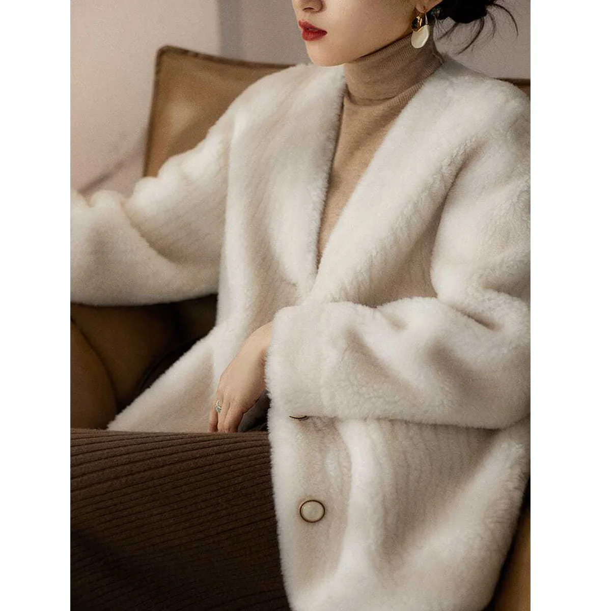 Parkas Women's Outdoors Coats 2022 Winter Faux Fur Cashmere Single Breasted Splicing V-Neck Cardigan Casual Warm Jackets Woman