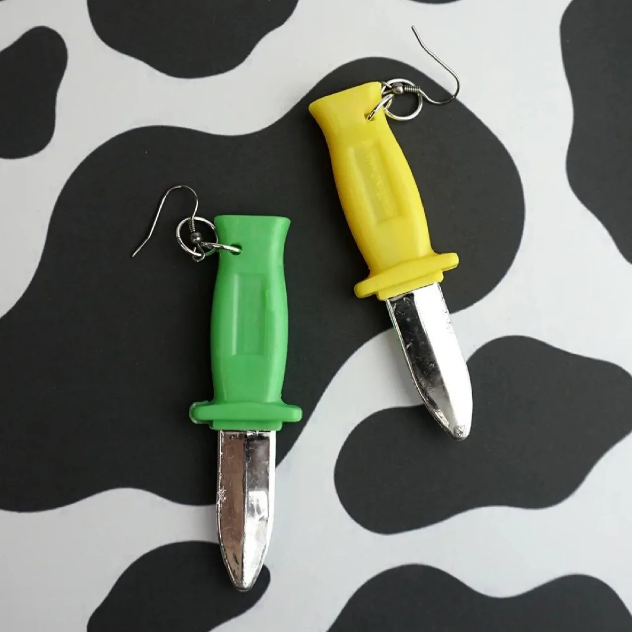 

2022 New Cartoon Creative Cute Funny Dagger Earrings for Women Girl Vintage Harajuku Drop Earrings Fashion Jewelry Accessories