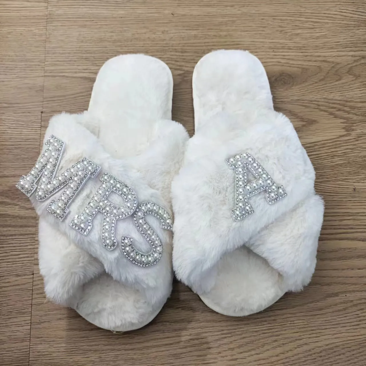 Тапочки невесты I Do | Шлепанцы из искусственного меха индивидуальные меховые
