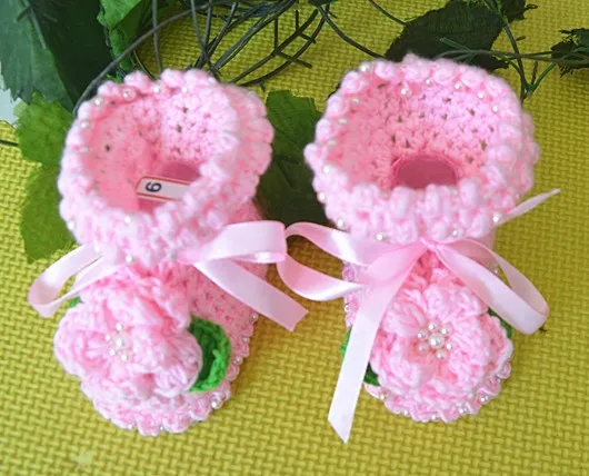 Newborn baby shoes Girls' wool hand-woven baby girls' lovely flower shoes Baby flat shoes Snow boots Baptist shoes