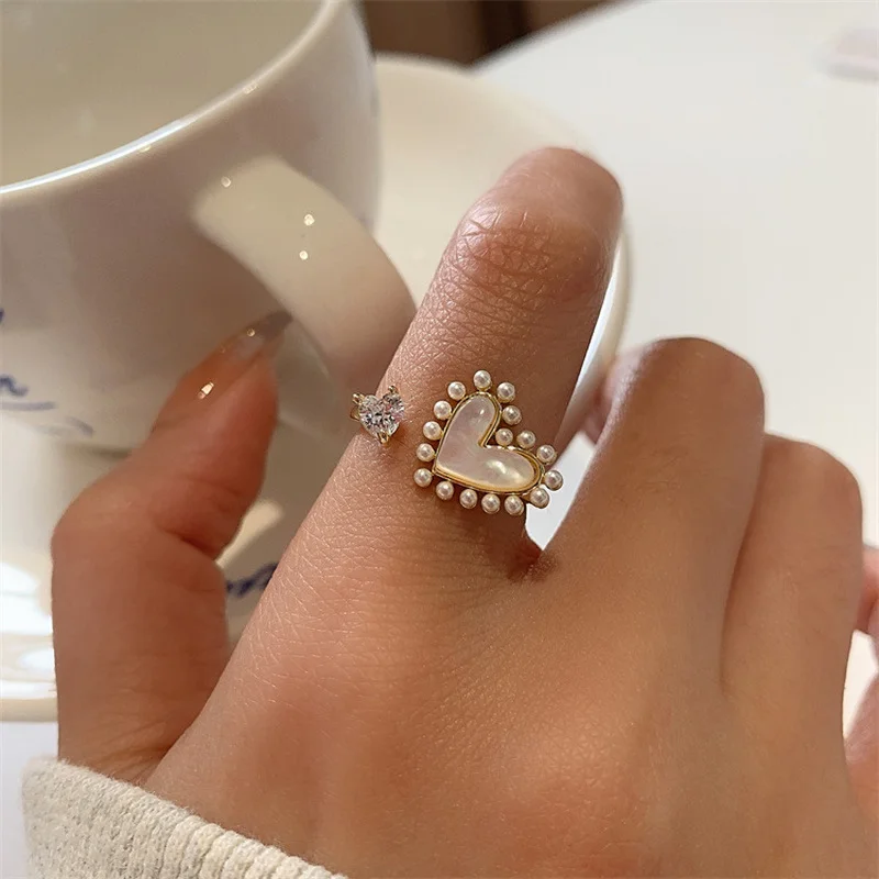 

Minar Unusual Spark CZ Cubic Zirconia White Shell Heart Shaped Charm Rings for Women Gold Color Copper Adjustable Opening Ring
