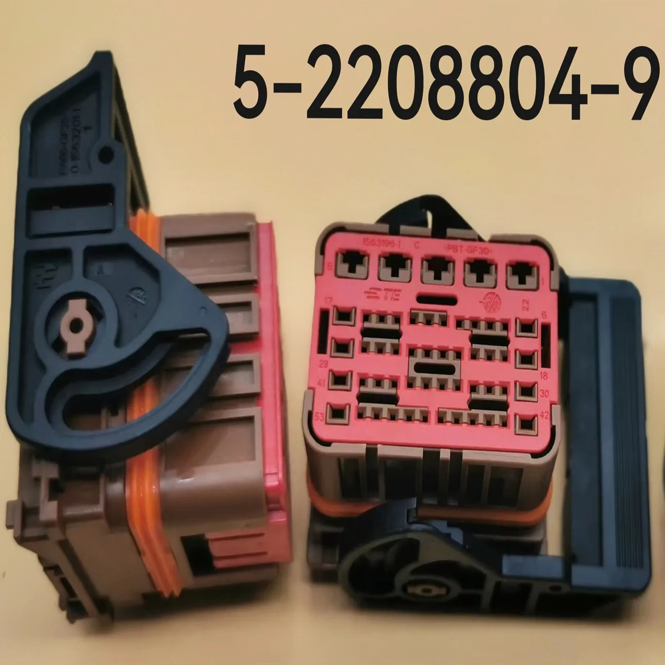 Оригинальный разъем 5-2208804-9