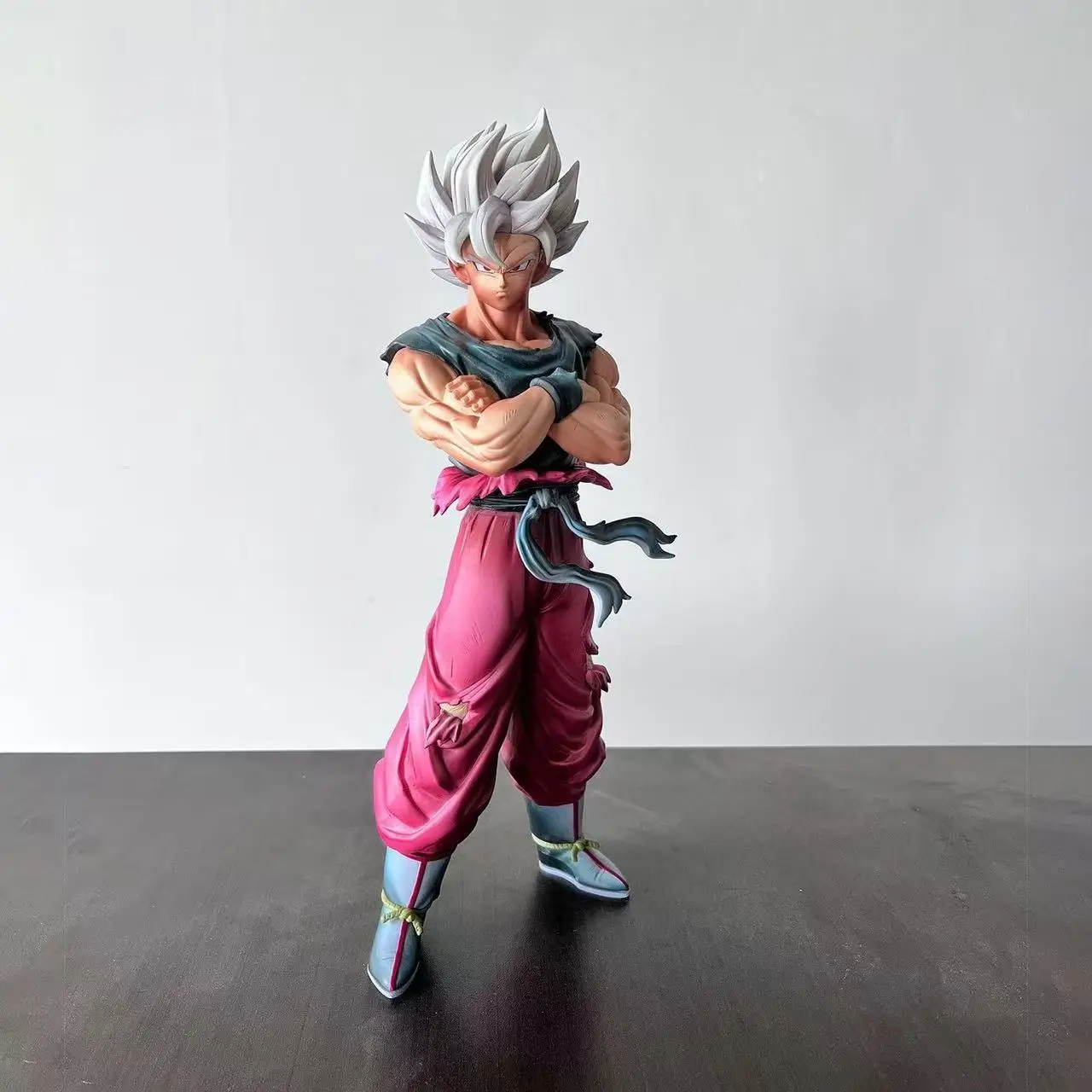 Фото Фигурка YJ Dragon Ball Z: Супер Сайян 2 Гоку (SSJ2) и Супер Сайян 1 Сон Гоку (SSJ1) — Коллекционные ПВХ-фигурки, игрушки, подарки №3
