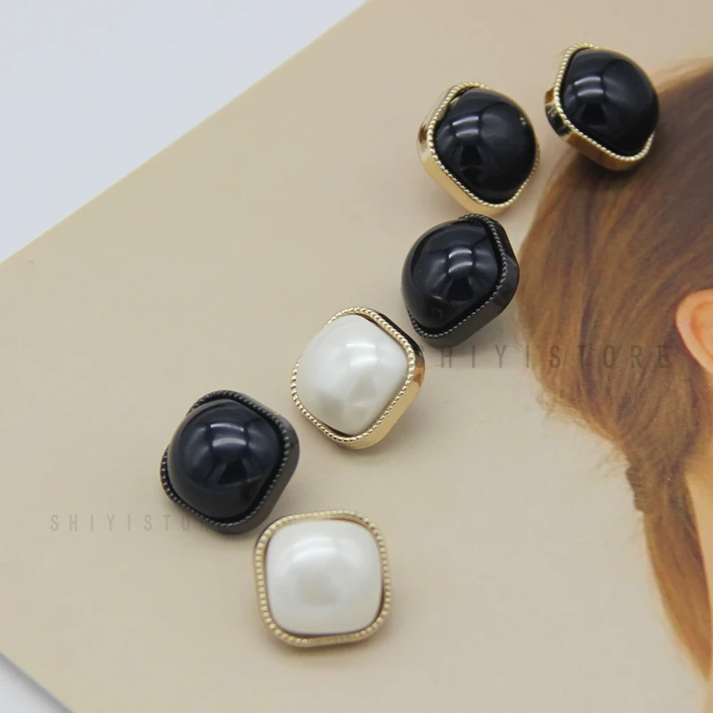 

6pcs Vintage Square Gold Metal Buttons For Clothes Women Girl Shirt Garment Decorative Handmade DIY Sewing Crafts Wholesale